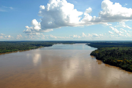  O Rio Madeira, em Rondônia, nas proximidades de Porto Velho 